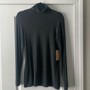 BNWT! Halogen turtleneck top